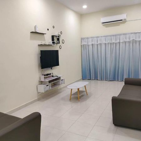 My Homestay Sitiawan - Astronaut Space House 8 Pax Εξωτερικό φωτογραφία